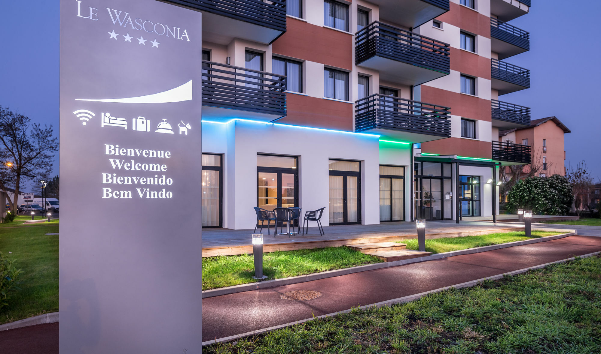 Le Wasconia Appart'Hotel Дакс Екстериор снимка