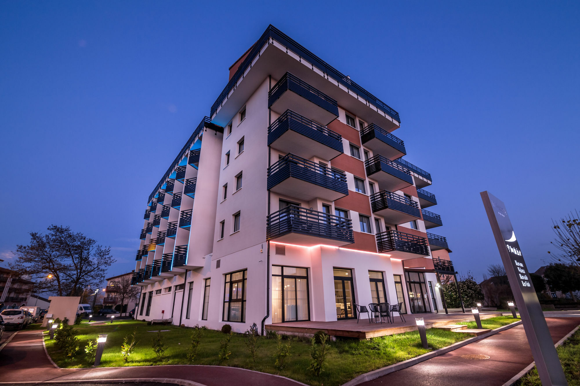 Le Wasconia Appart'Hotel Дакс Екстериор снимка