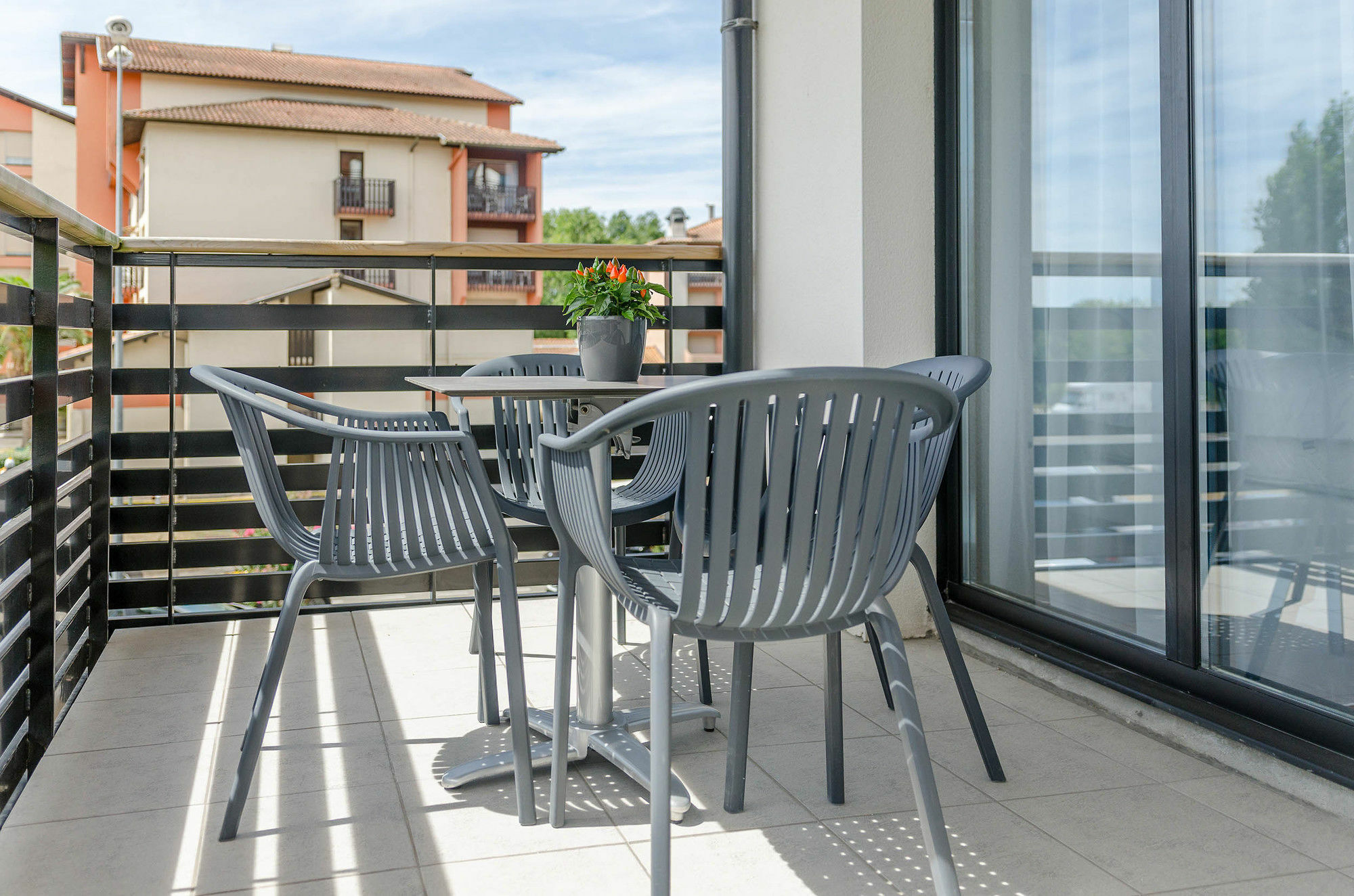 Le Wasconia Appart'Hotel Дакс Екстериор снимка